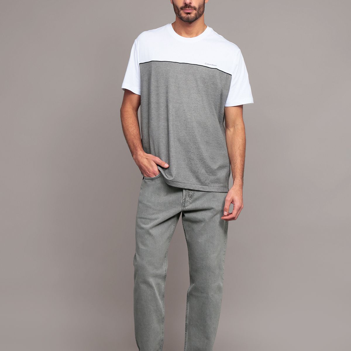 CALVIN KLEIN - Polera Texture Blocked Piping Gris Calvin Klein