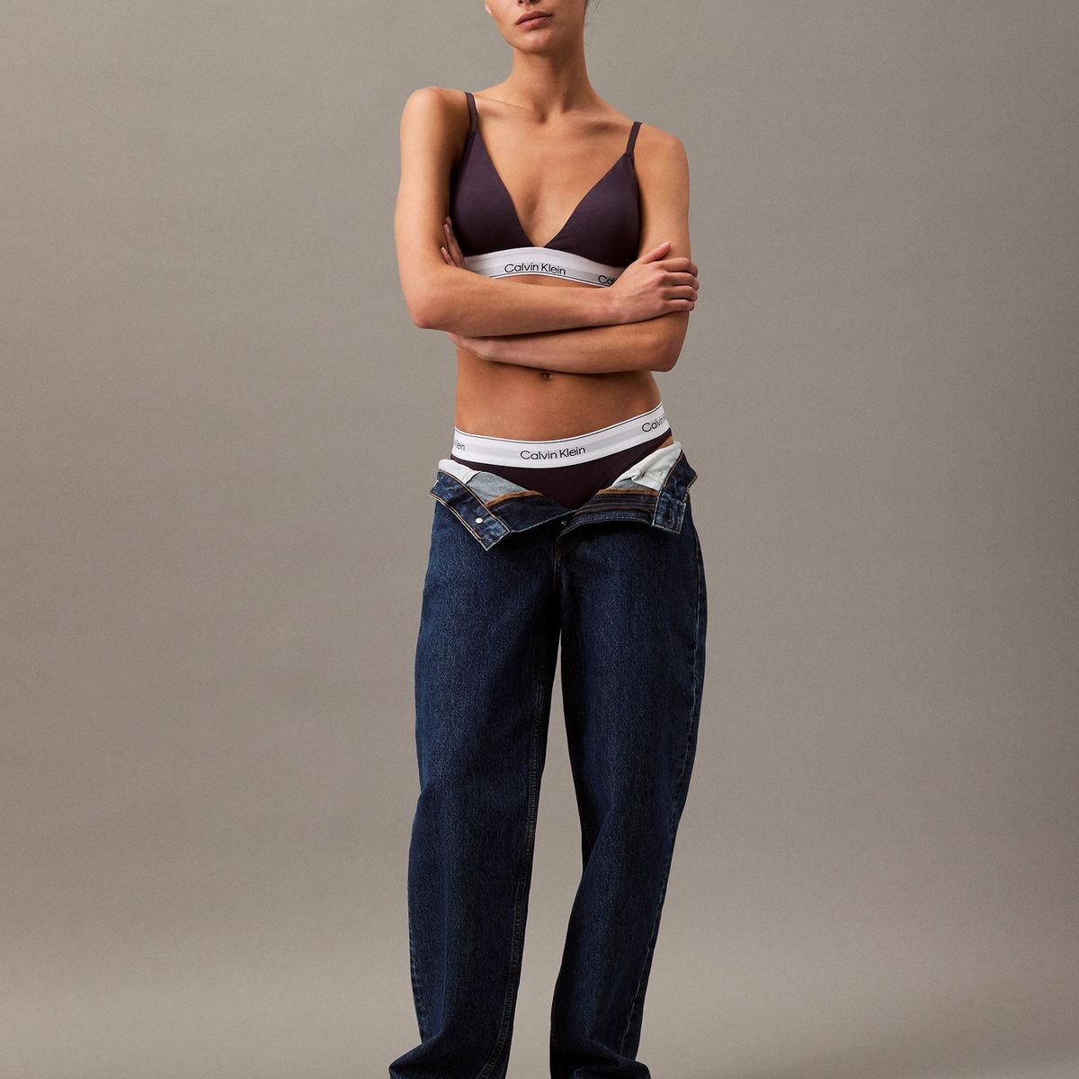 CALVIN KLEIN - Bralette Triángulo Lightly Lined Morado Calvin Klein