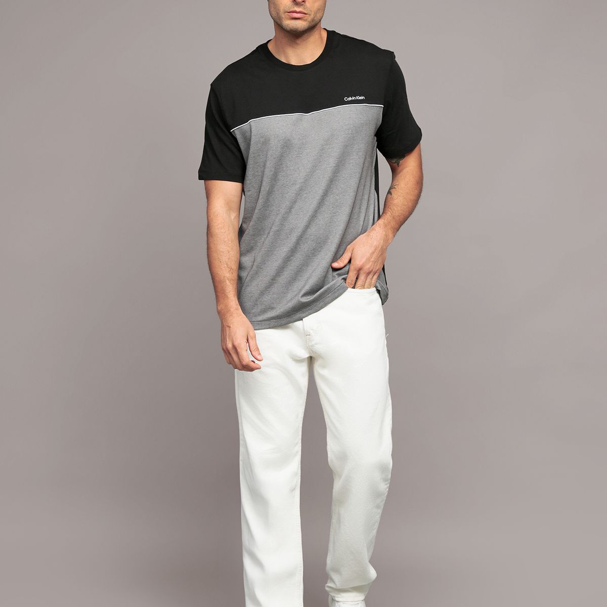 CALVIN KLEIN - Polera Texture Blocked Piping Negro Calvin Klein