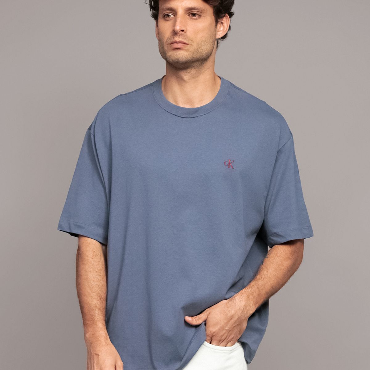 CALVIN KLEIN - Polera Relaxed con Monograma Archive Azul Calvin Klein