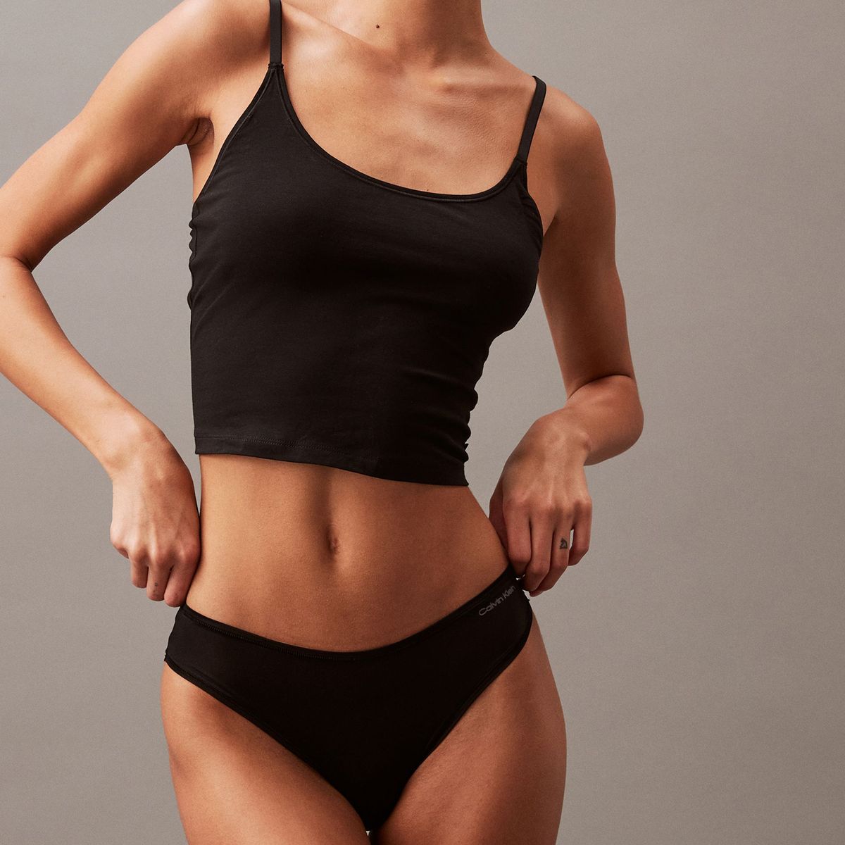 CALVIN KLEIN - Calzón Bikini Ideal Stretch Micro Negro Calvin Klein