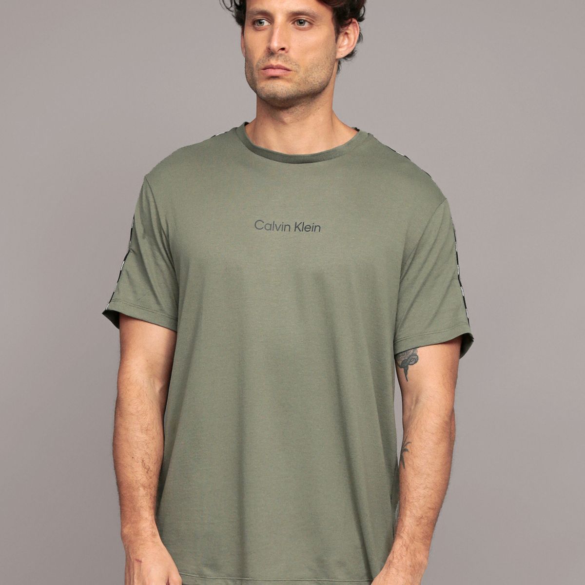 CALVIN KLEIN - Polera Logo Piping Verde Calvin Klein