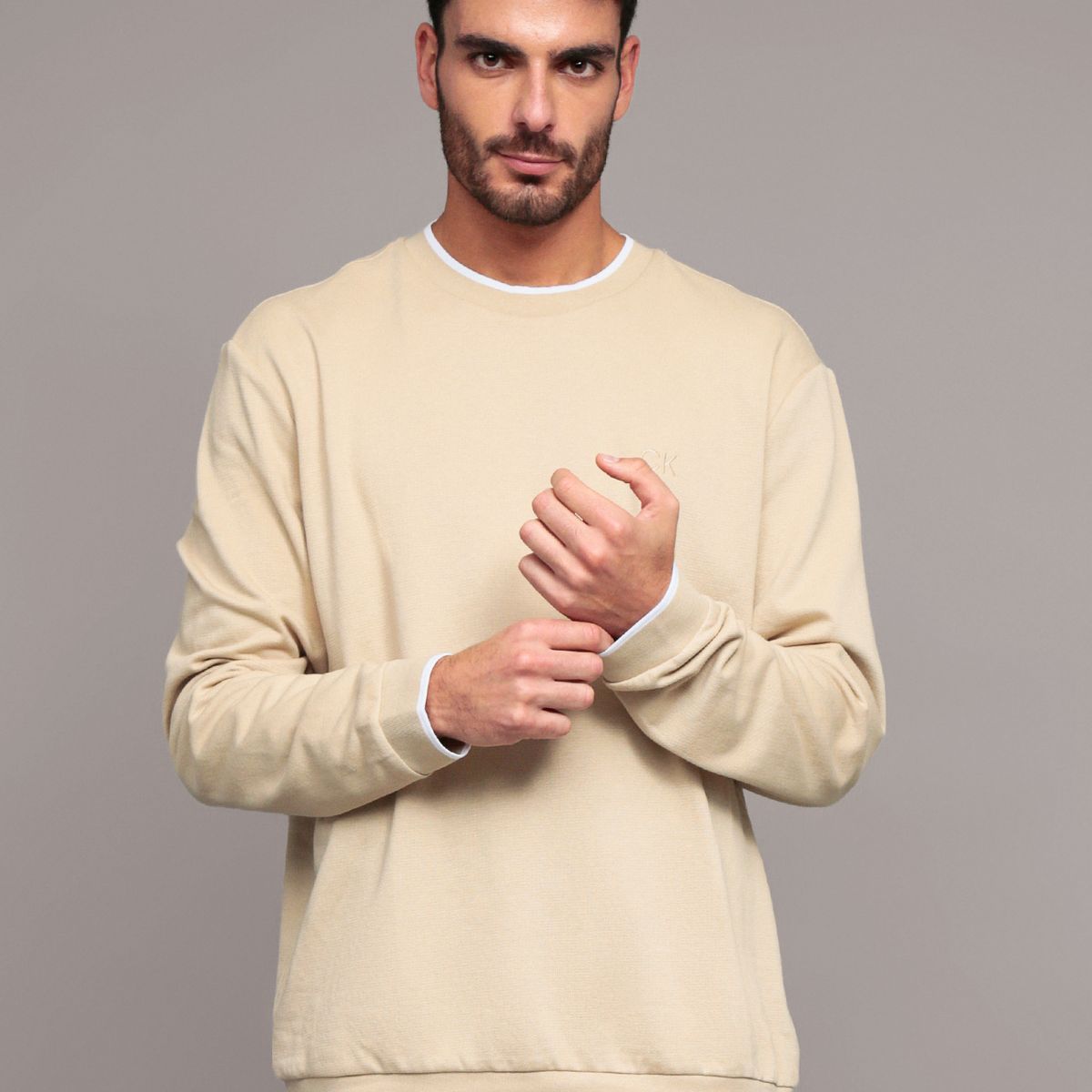 CALVIN KLEIN - Polerón con Ribetes Contrastantes Beige Calvin Klein