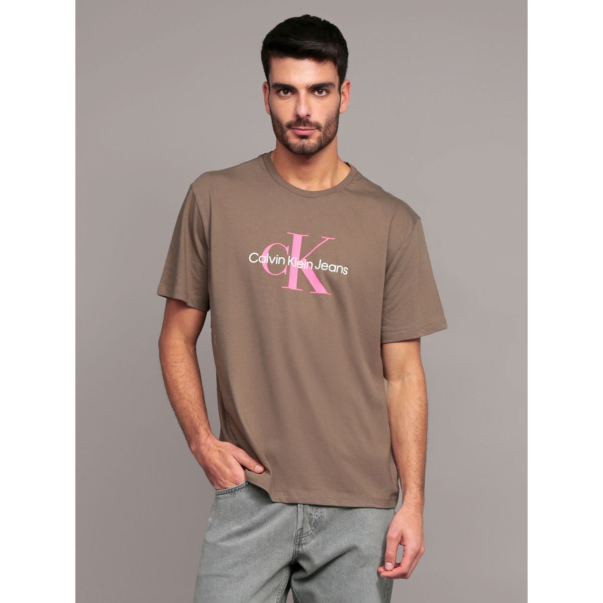 CALVIN KLEIN - Polera Monogram Cafe Calvin Klein