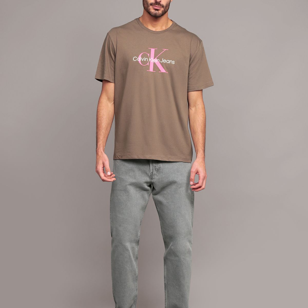 CALVIN KLEIN - Polera Monogram Cafe Calvin Klein