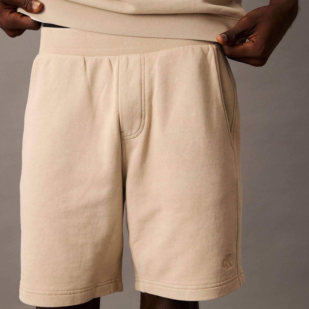 CALVIN KLEIN - Short de Felpa Garment Beige Calvin Klein