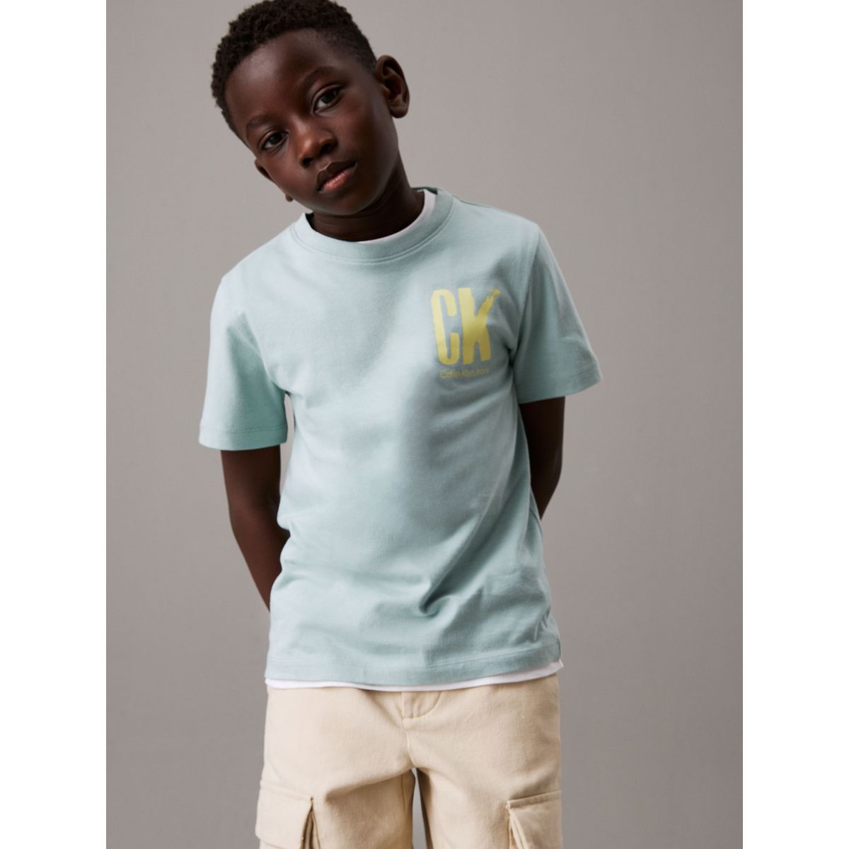 CALVIN KLEIN - Polera Niño Chest Surf Graphic Celeste Calvin Klein