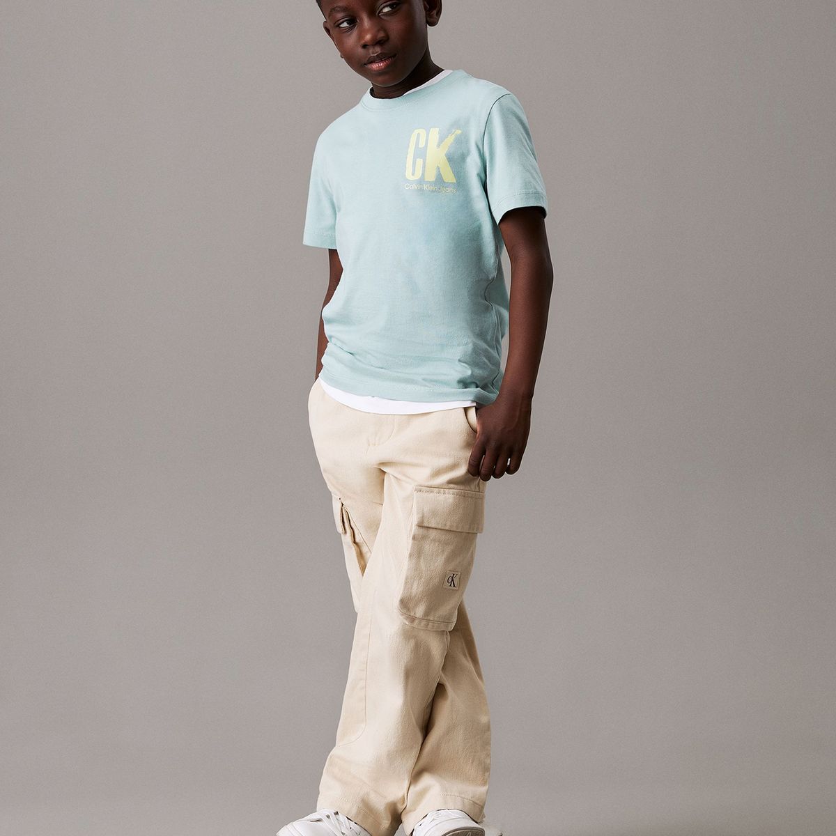 CALVIN KLEIN - Polera Niño Chest Surf Graphic Celeste Calvin Klein