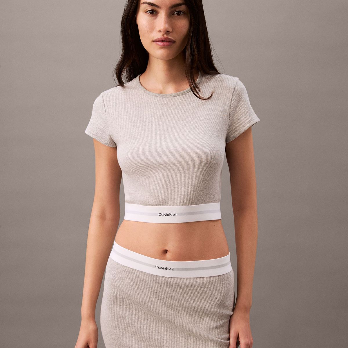 CALVIN KLEIN - Polera de Pijama Rib Crop Gris Calvin Klein