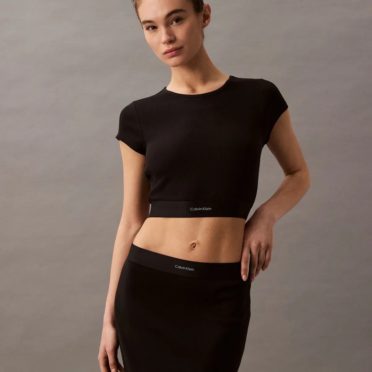 CALVIN KLEIN - Polera de Pijama Rib Crop Negro Calvin Klein