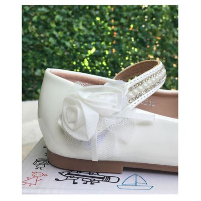 Imagen 2 del producto Zapato Calzado Princesa Niña con Rositas y Brillos Charol Blanco