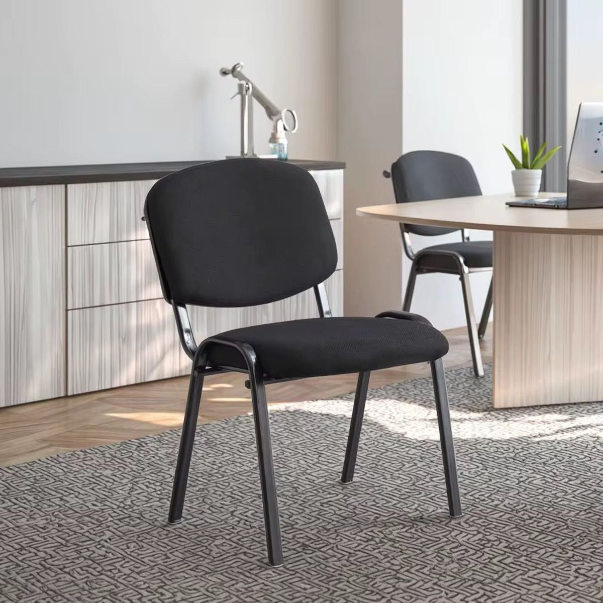 HABITA2 CHILE - Silla Meeting Acolchada