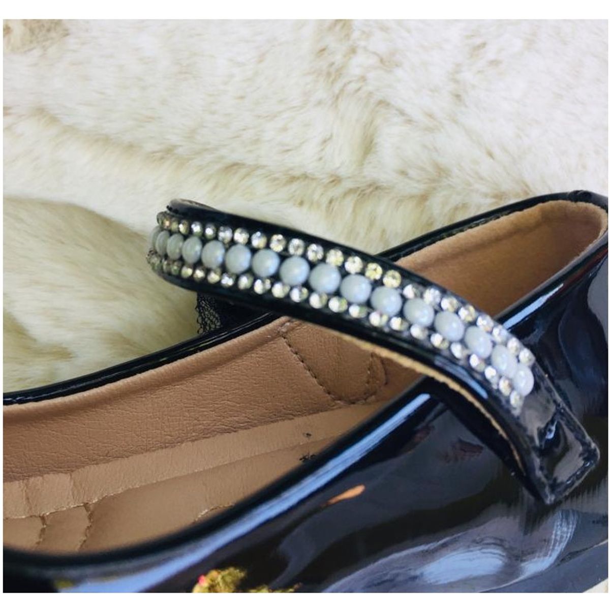 COMPRAPO - Zapato Calzado Princesa  Niña Rositas y Brillos Charol Negro