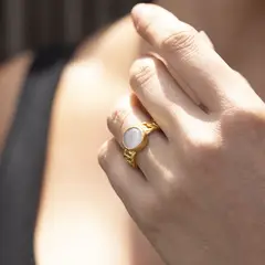 TURKUAZ - Anillo ajustable Zina Gris - Baño de oro 22 k