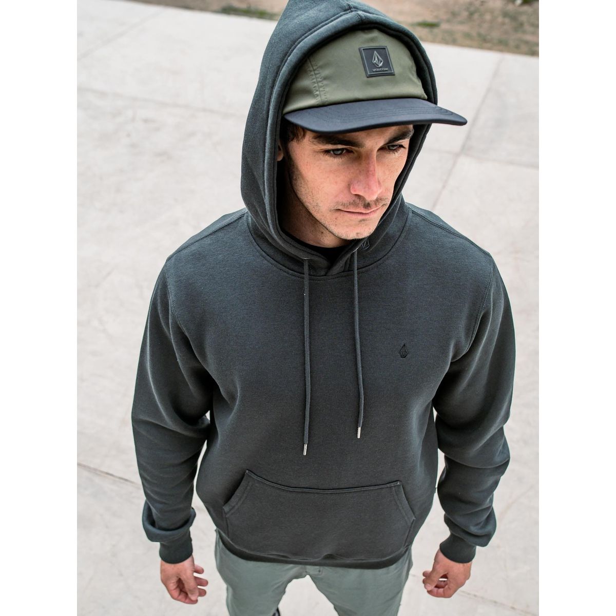 VOLCOM - Poleron Canguro Dobleflip Gris Hombre Volcom