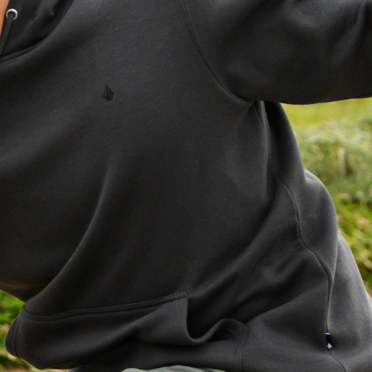 VOLCOM - Poleron Canguro Dobleflip Gris Hombre Volcom