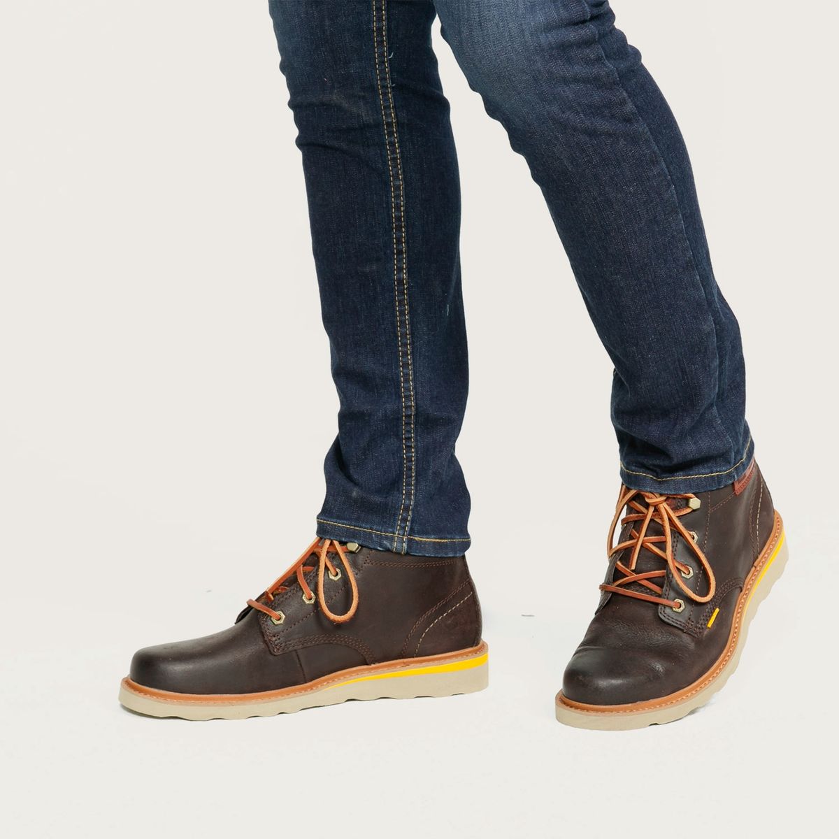 CAT - Cat Botin Hombre Cuero Cafe