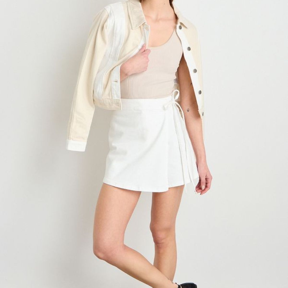 IO - Short Mezclilla Mujer Crudo Io