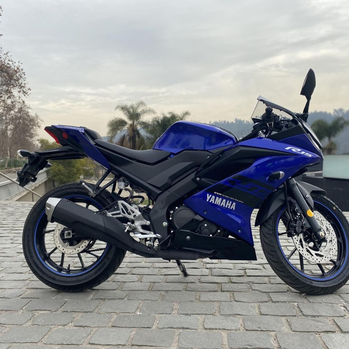 GENERICO - Kit Retenes Telescopicas + Liquido 10w Yamaha R15 V3 - V4