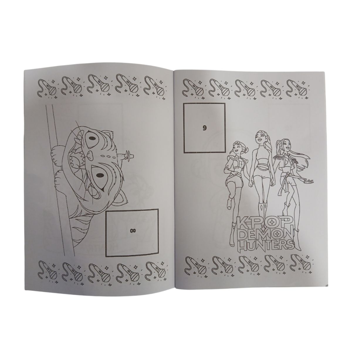 GENERICO - Libro para pintar Kpop Demon Hunter con stickers
