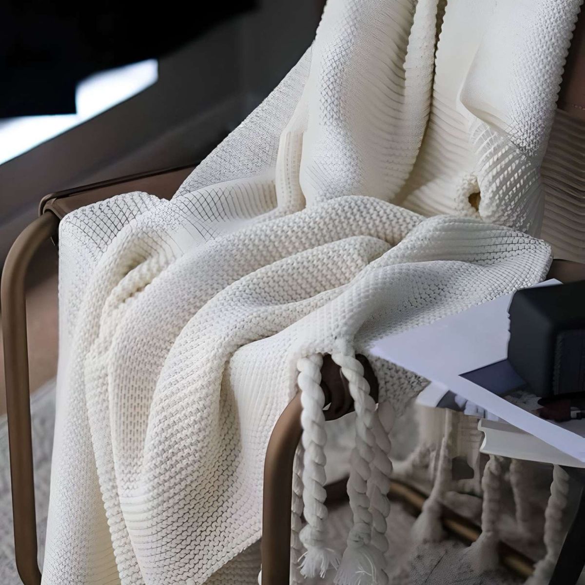 GENERICO - MANTA CHENILLE CON FLECOS DE SOGA DECORATIVA PARA CAMA O SOFA