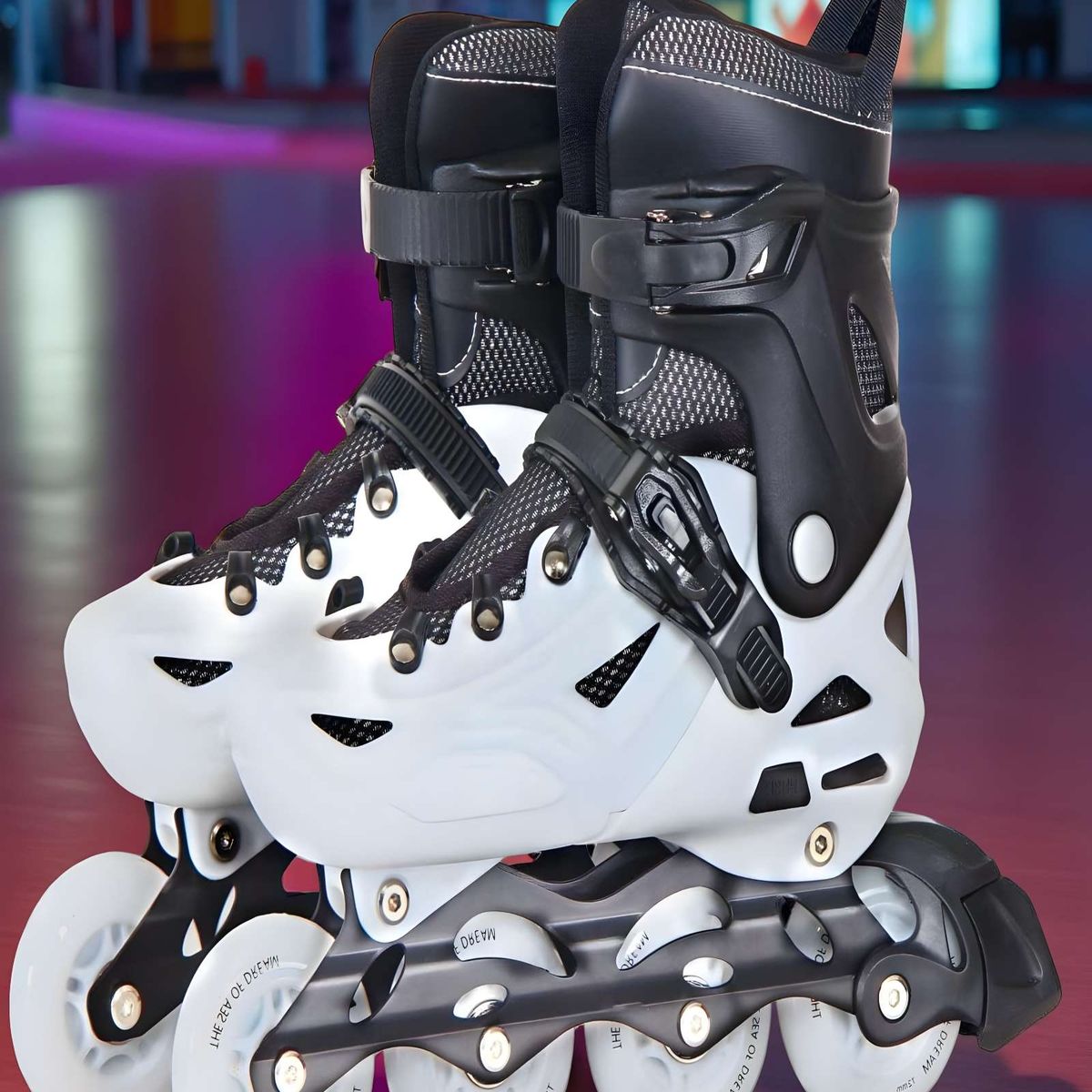 GENERICO - PATIN LINEAL CON LUCES Y KIT TALLA S 31-34 BLANCO