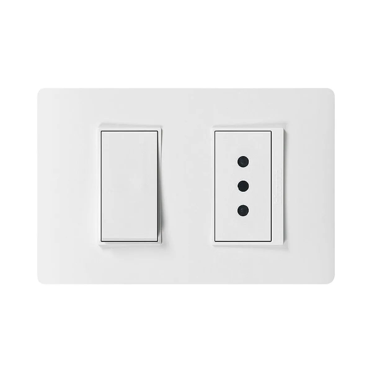 BTICINO - Interruptor 9-12 + Enchufe Bticino 2P+T 10A Blanco Armado Luzica
