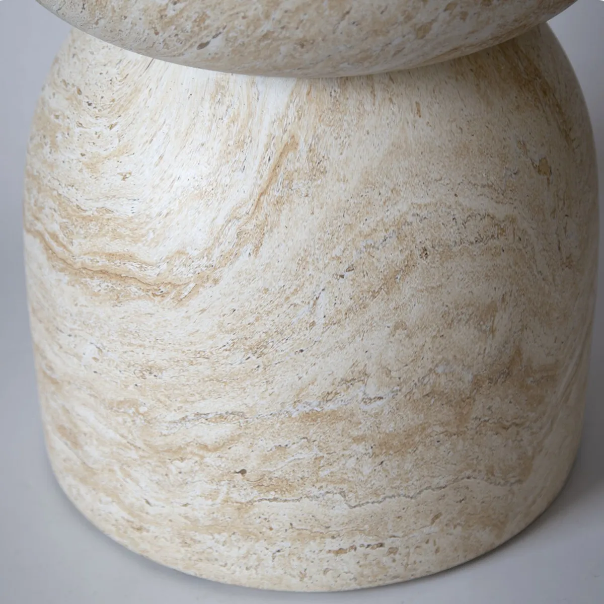 SANTU HOME & DECO - Mesa Lateral Piedra Luna Jupiter Crema