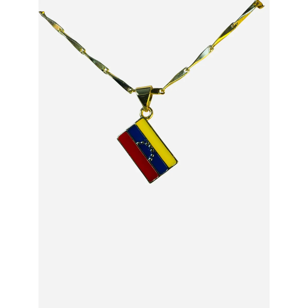 GENERICO - collar bandera de venezuela con baño de oro 18k