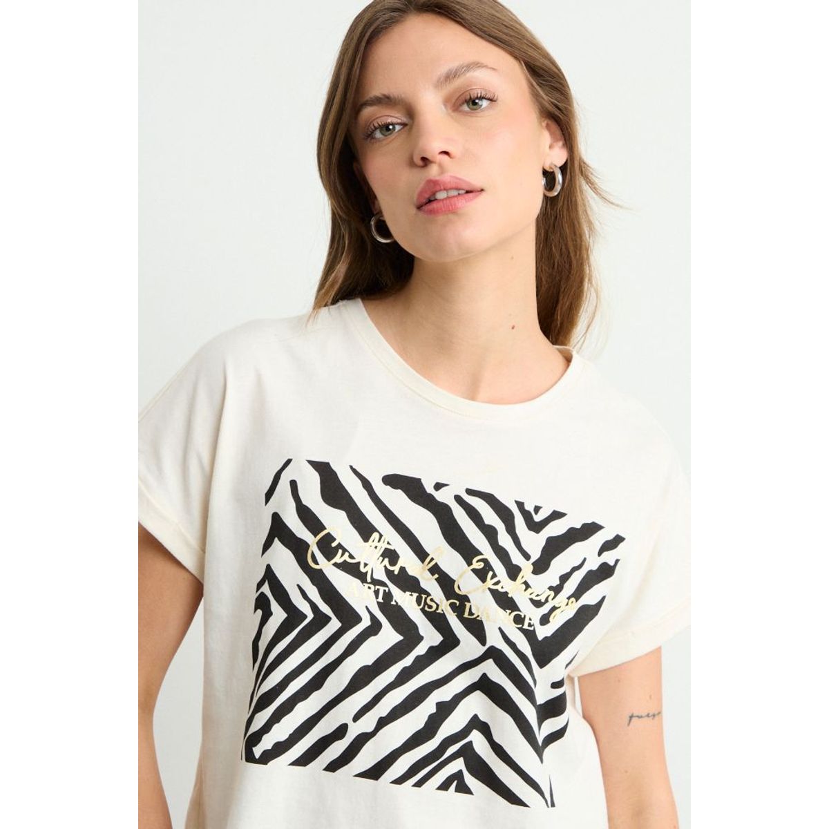 IO - Polera Fantasia Mujer Negro Io