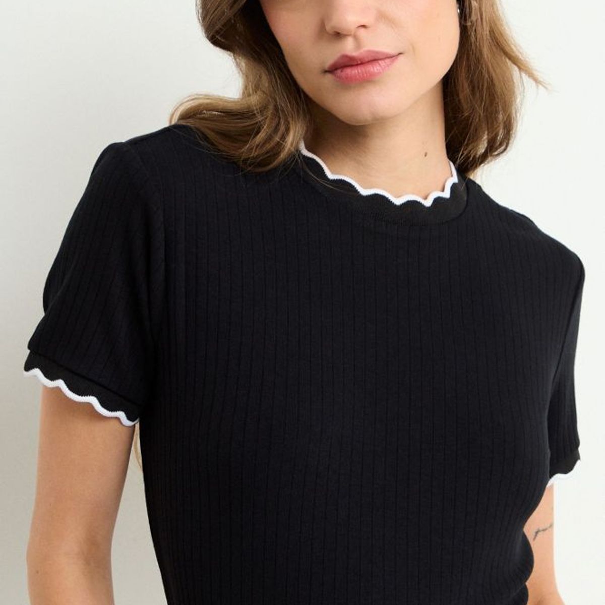 IO - Polera Mujer Negro Io