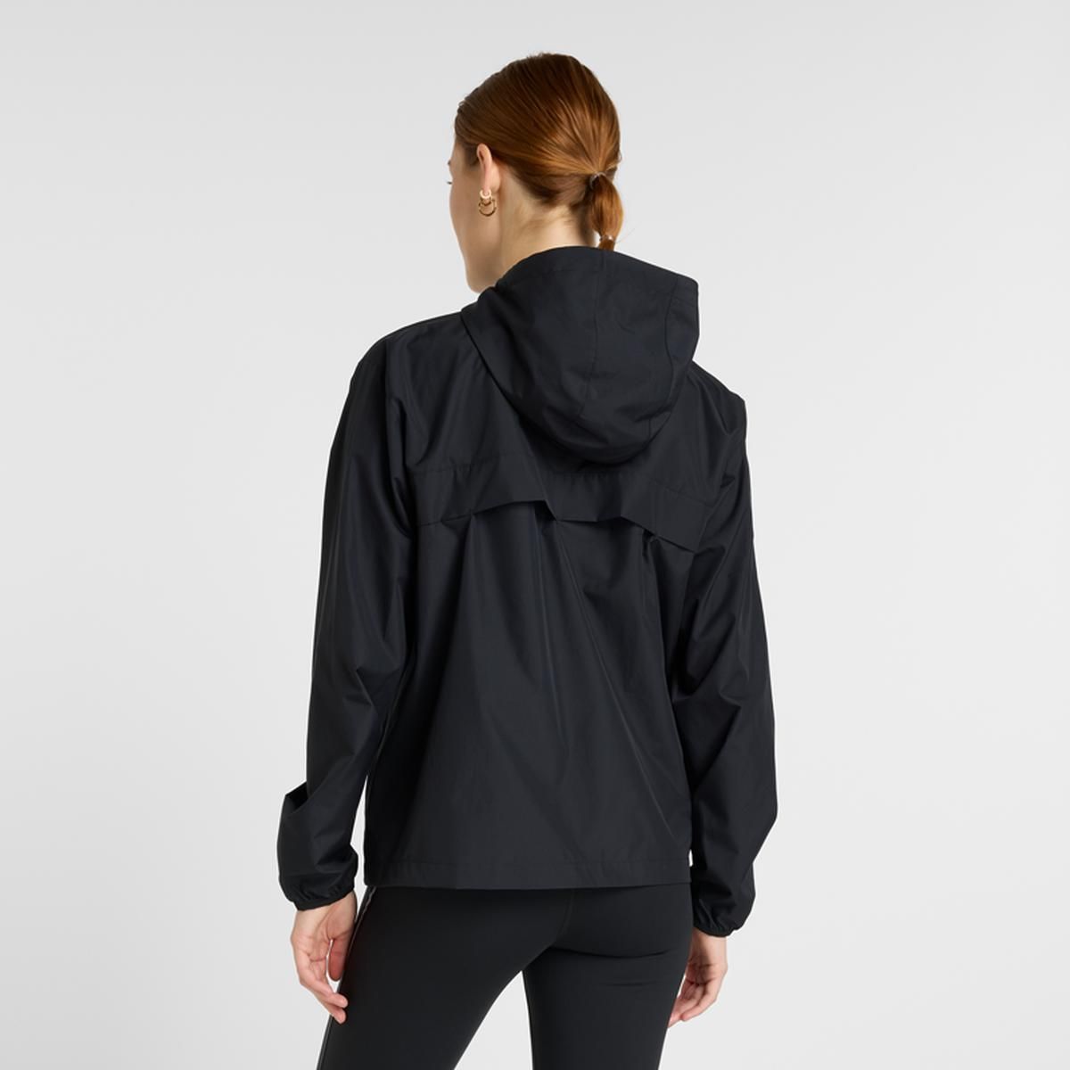 NEW BALANCE - Cortavientos Running Mujer New Balance Hooded Negro