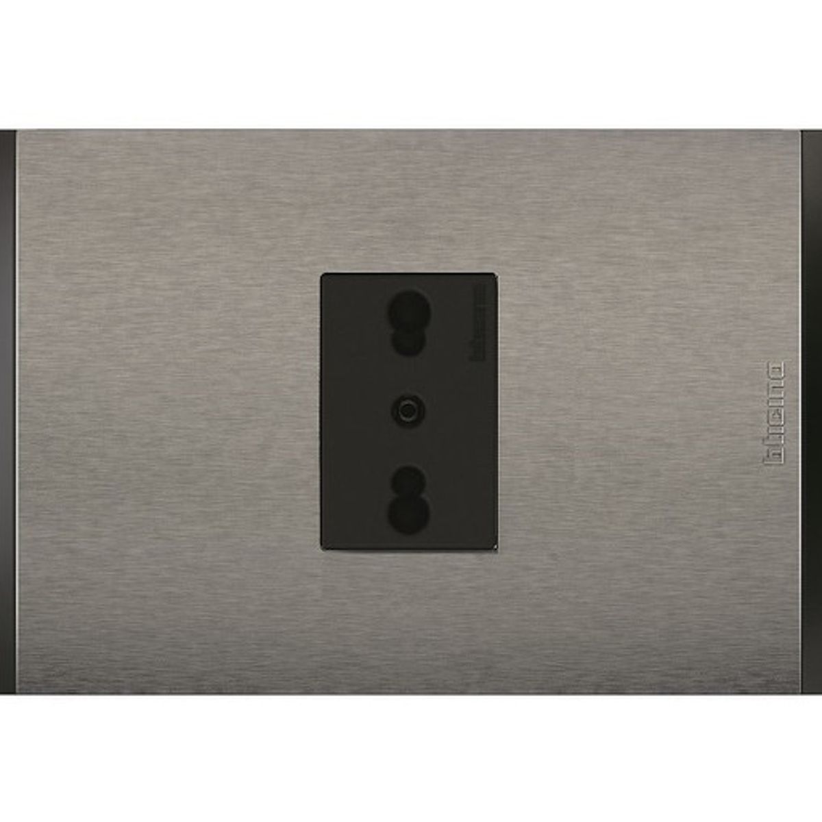 BTICINO - Enchufe Bticino 2P+T 10-16A 250V Antracita Metal Titanio Nobile