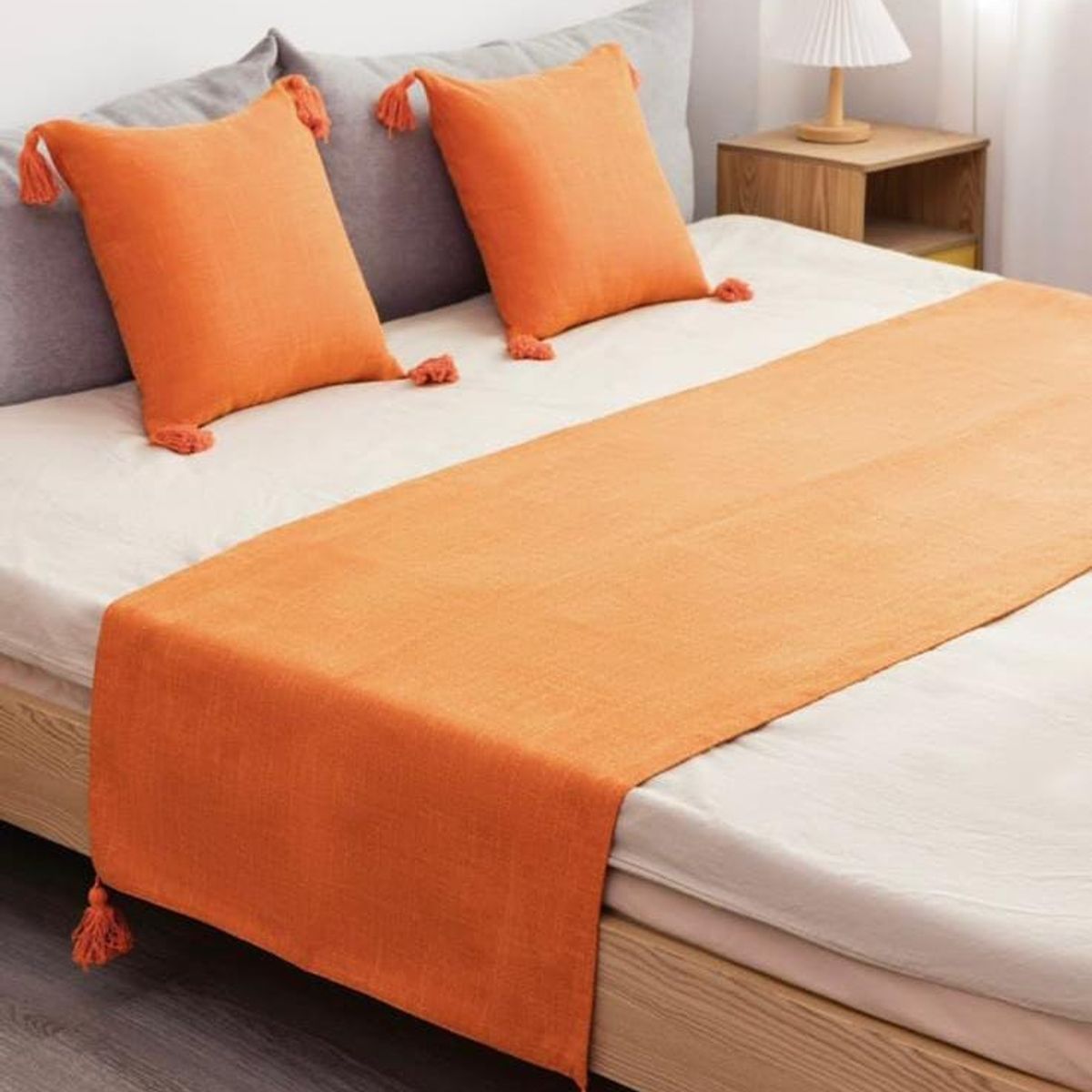 GENERICO - Piecera de Cama Decorativa de Lino con pompom + 2 Fundas de Cojin Estilo Moderno y Elegante