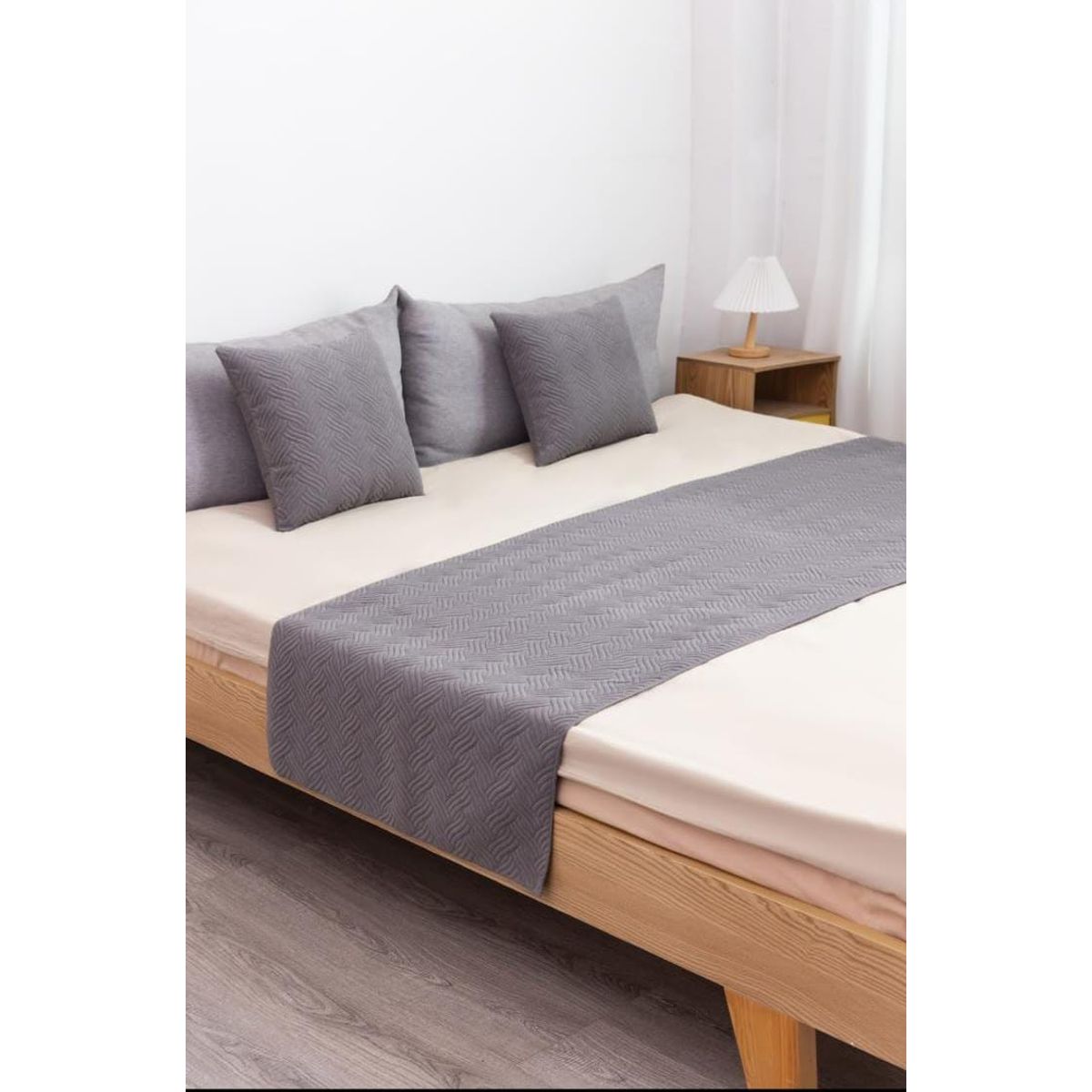 GENERICO - Piecera de Cama Decorativa Plush + 2 Fundas de Cojín  Estilo Moderno y Elegante