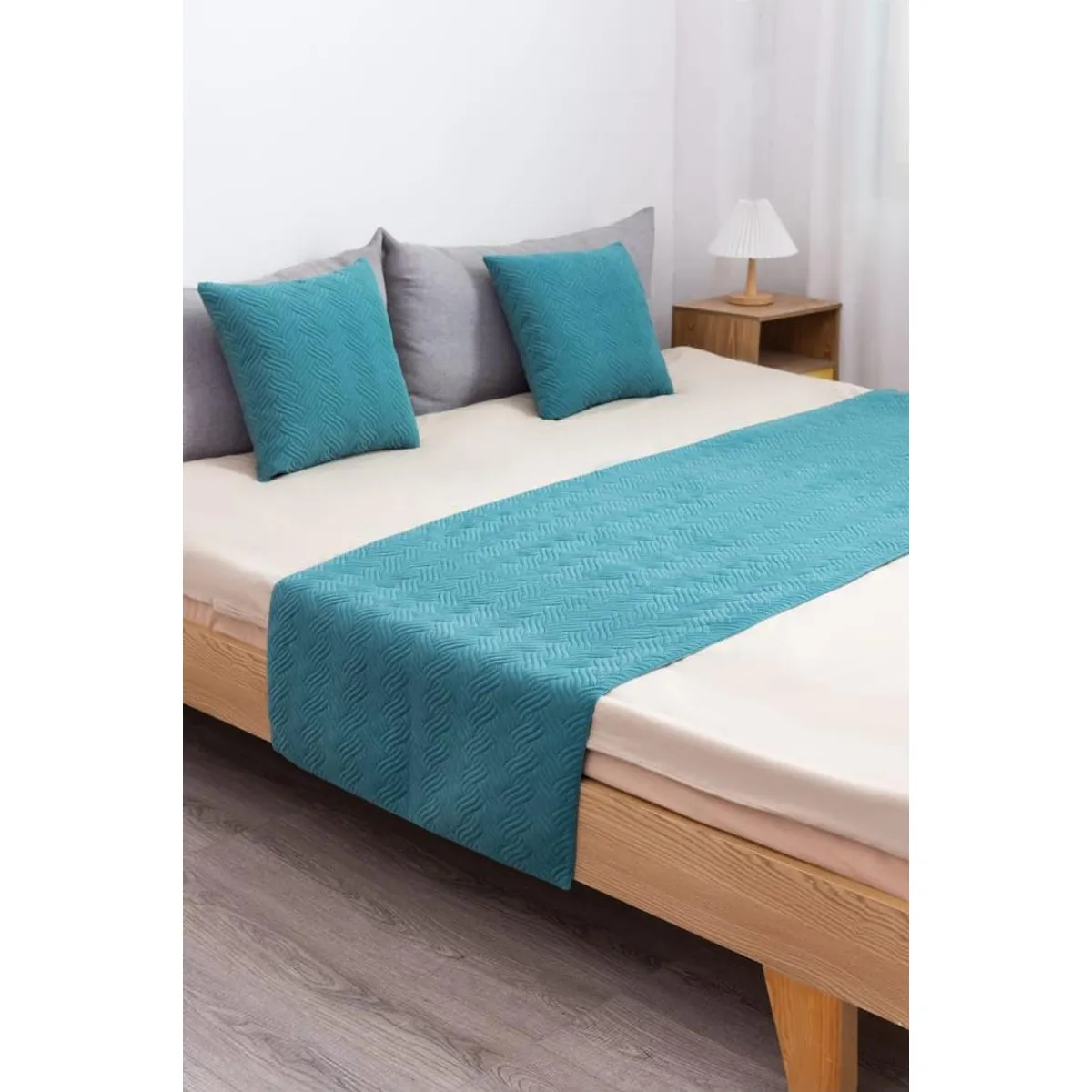 GENERICO - Piecera de Cama Decorativa Plush + 2 Fundas de Cojín  Estilo Moderno y Elegante