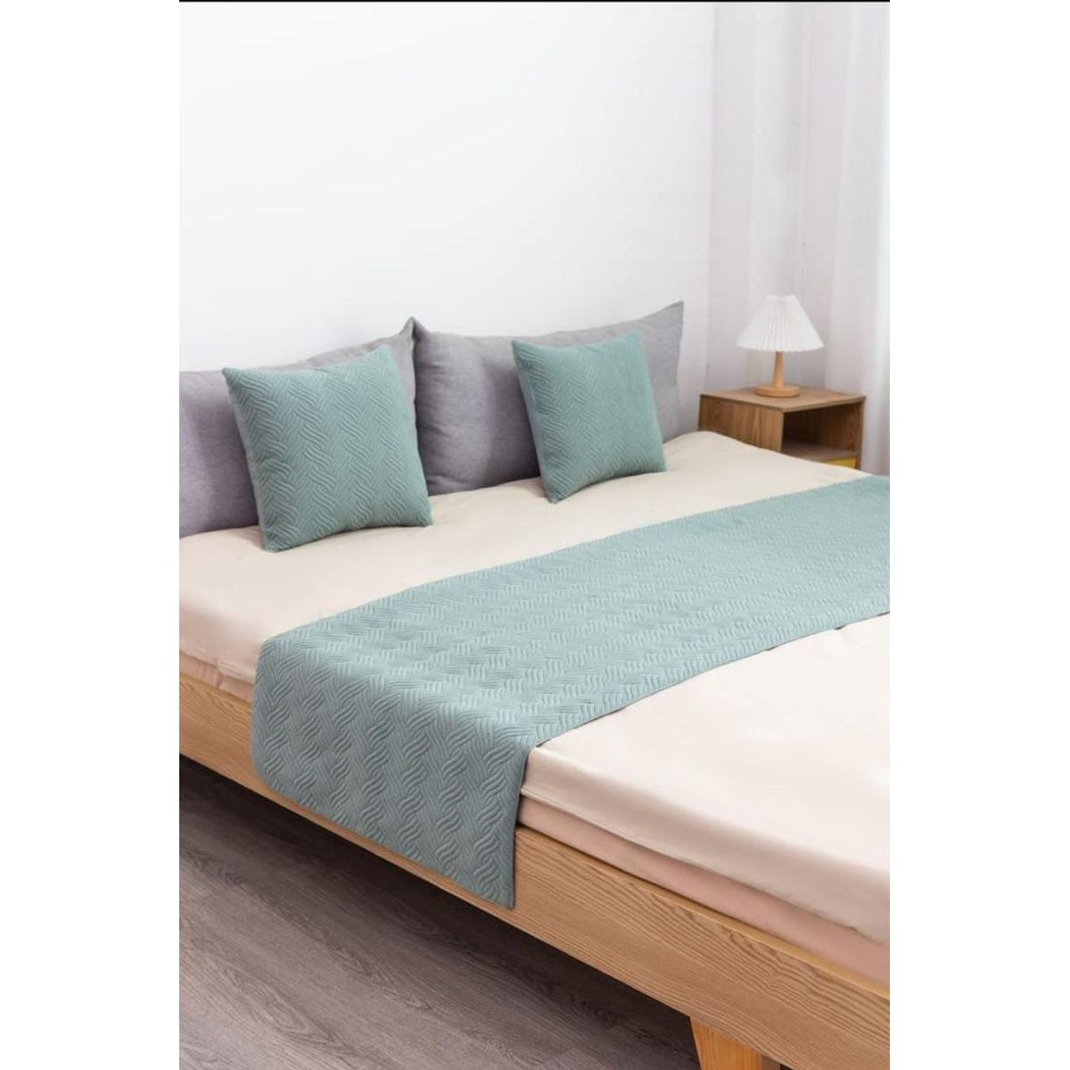 GENERICO - Piecera de Cama Decorativa Plush + 2 Fundas de Cojín  Estilo Moderno y Elegante