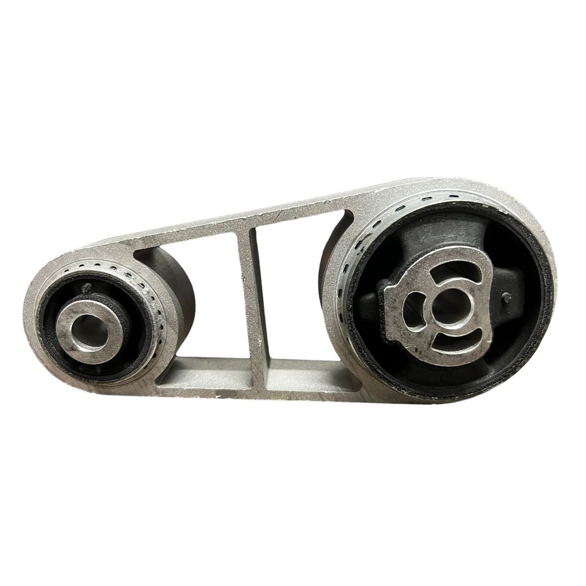 GENERICO - SOPORTE MOTOR TRASERO FORD MONDEO 20L 2001-2007