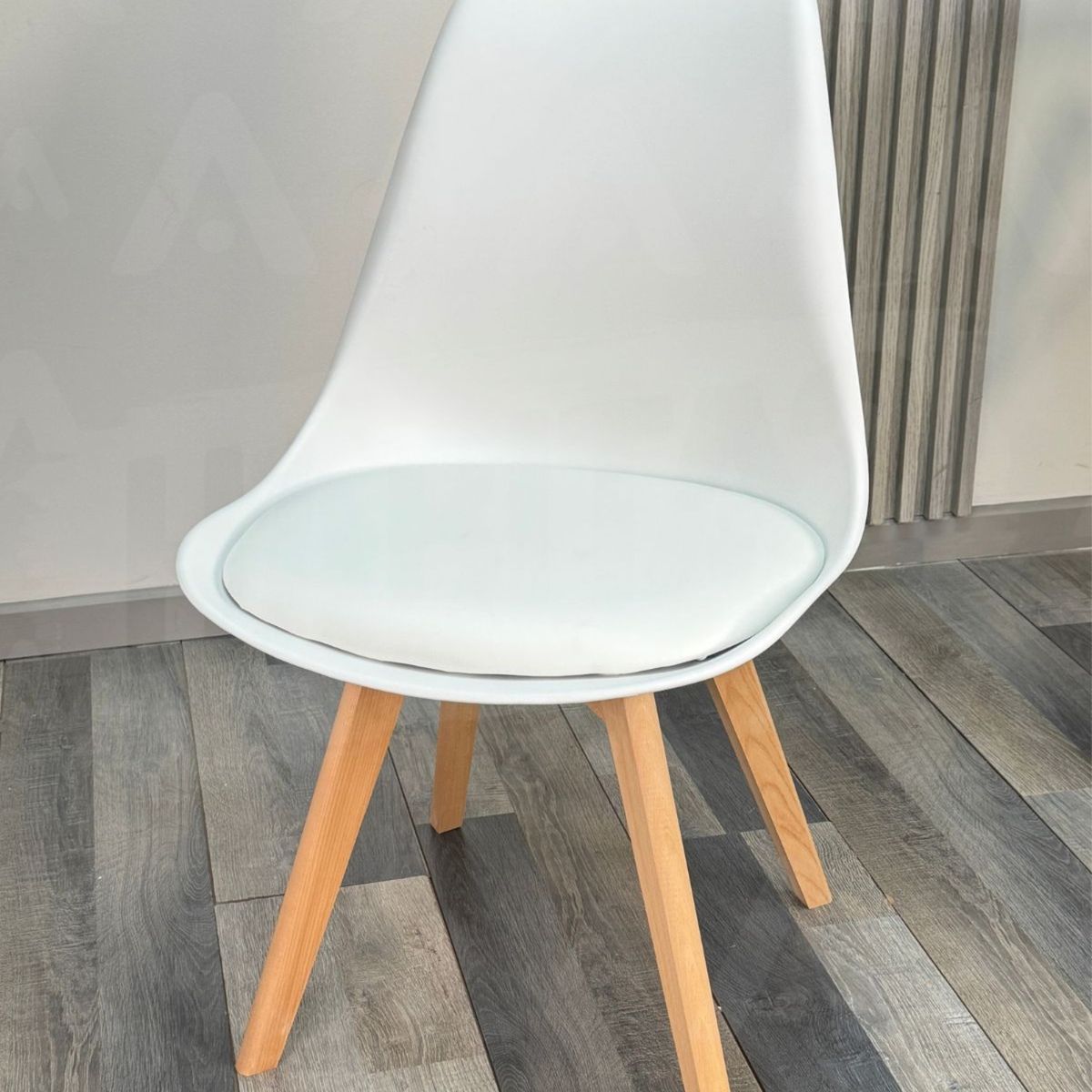 HABITA2 CHILE - Silla de comedor acolchada Tulip