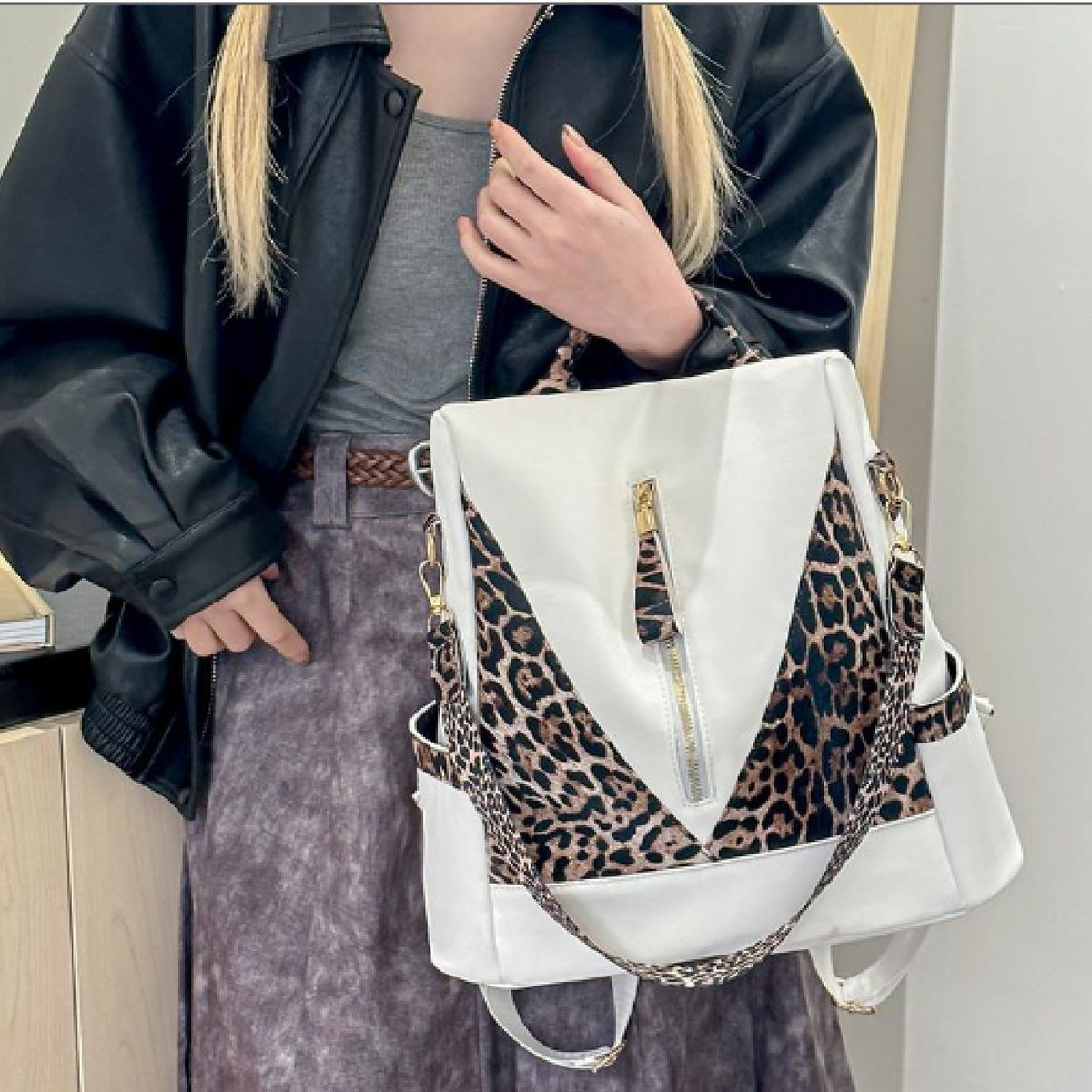 GENERICO - Bolso Mochila Moda Animal Print Antirobo