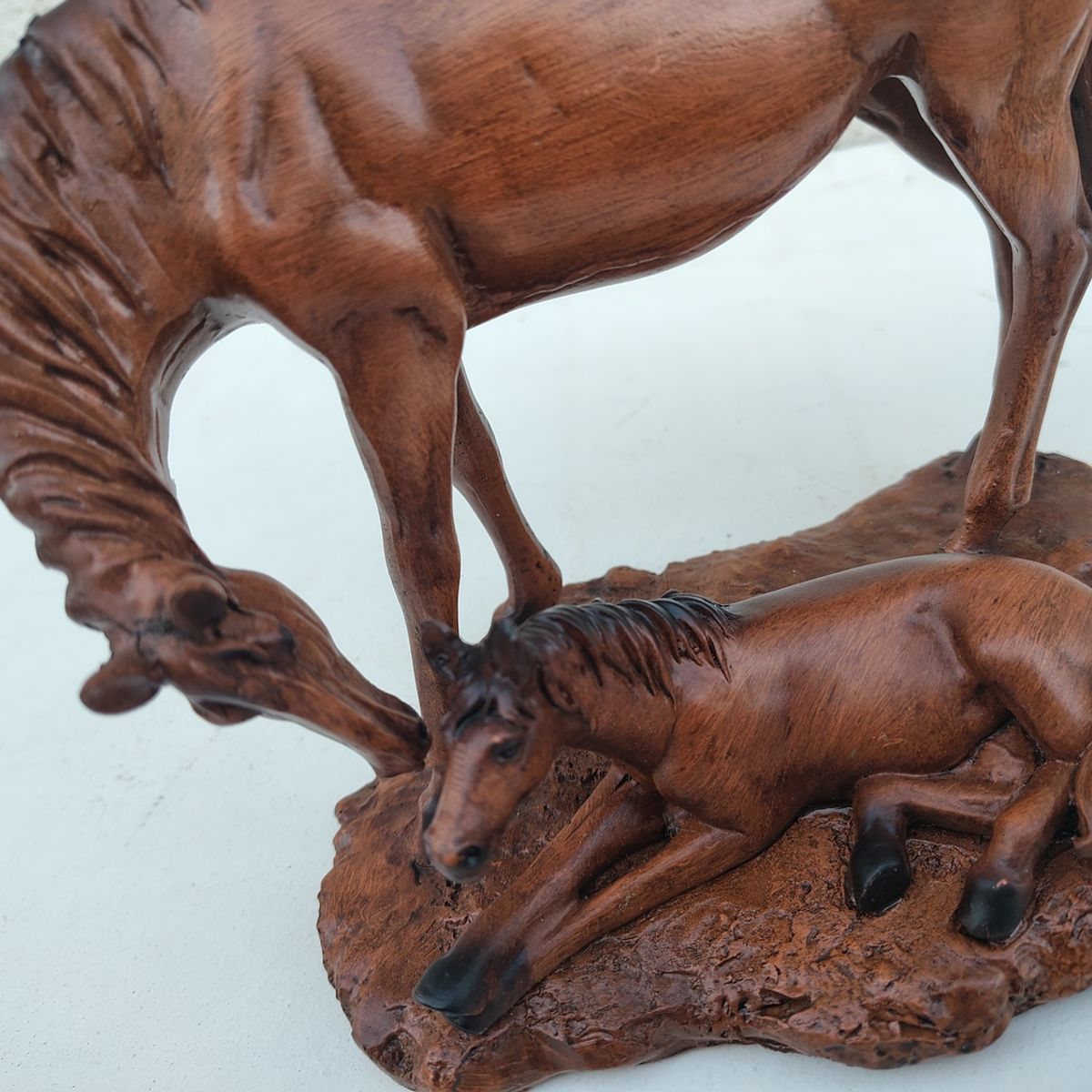 GENERICO - Figuras Caballos Yegua Y Potrillo Resina Adorno Decoracion casa