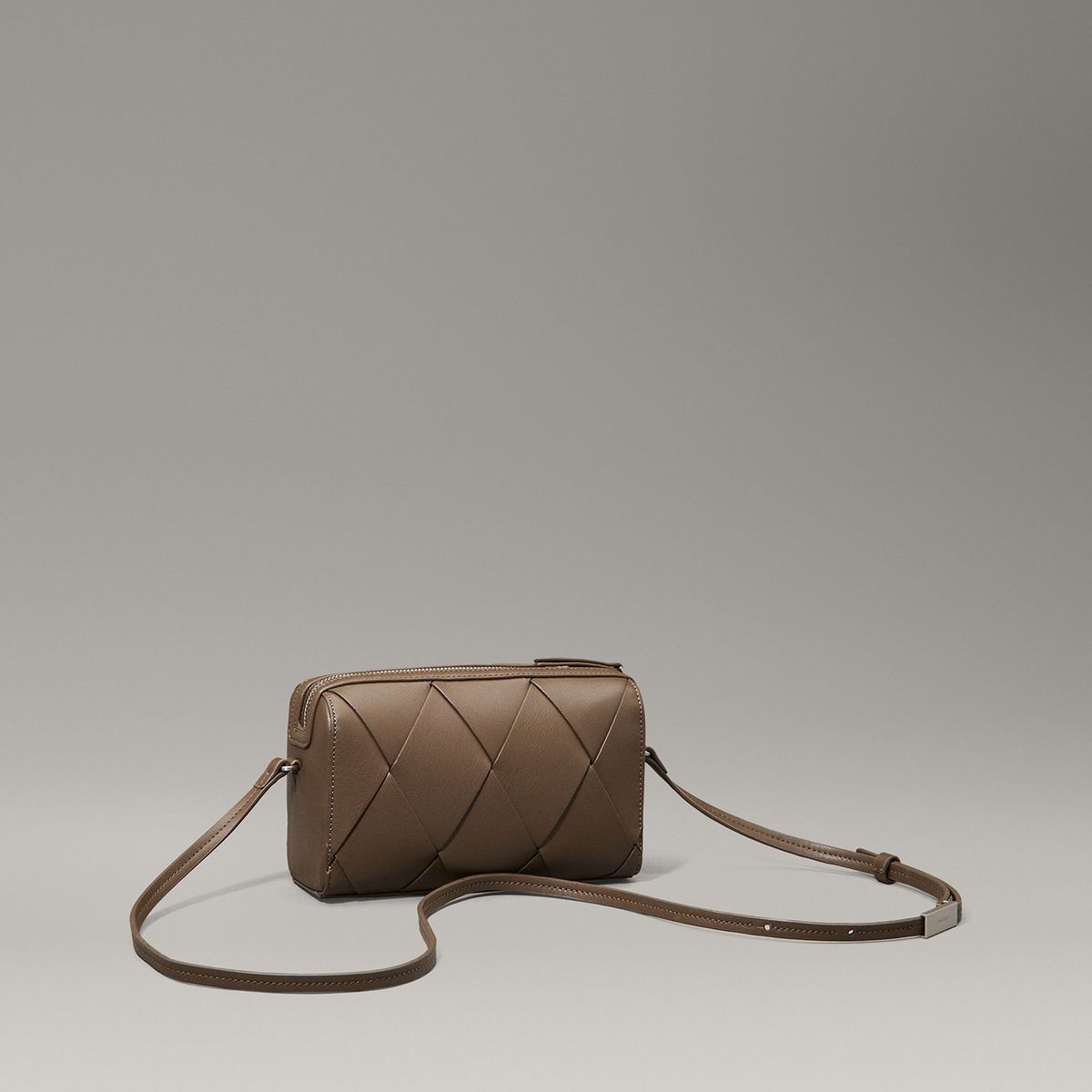 CALVIN KLEIN - Bandolera Ck Woven Cafe Calvin Klein