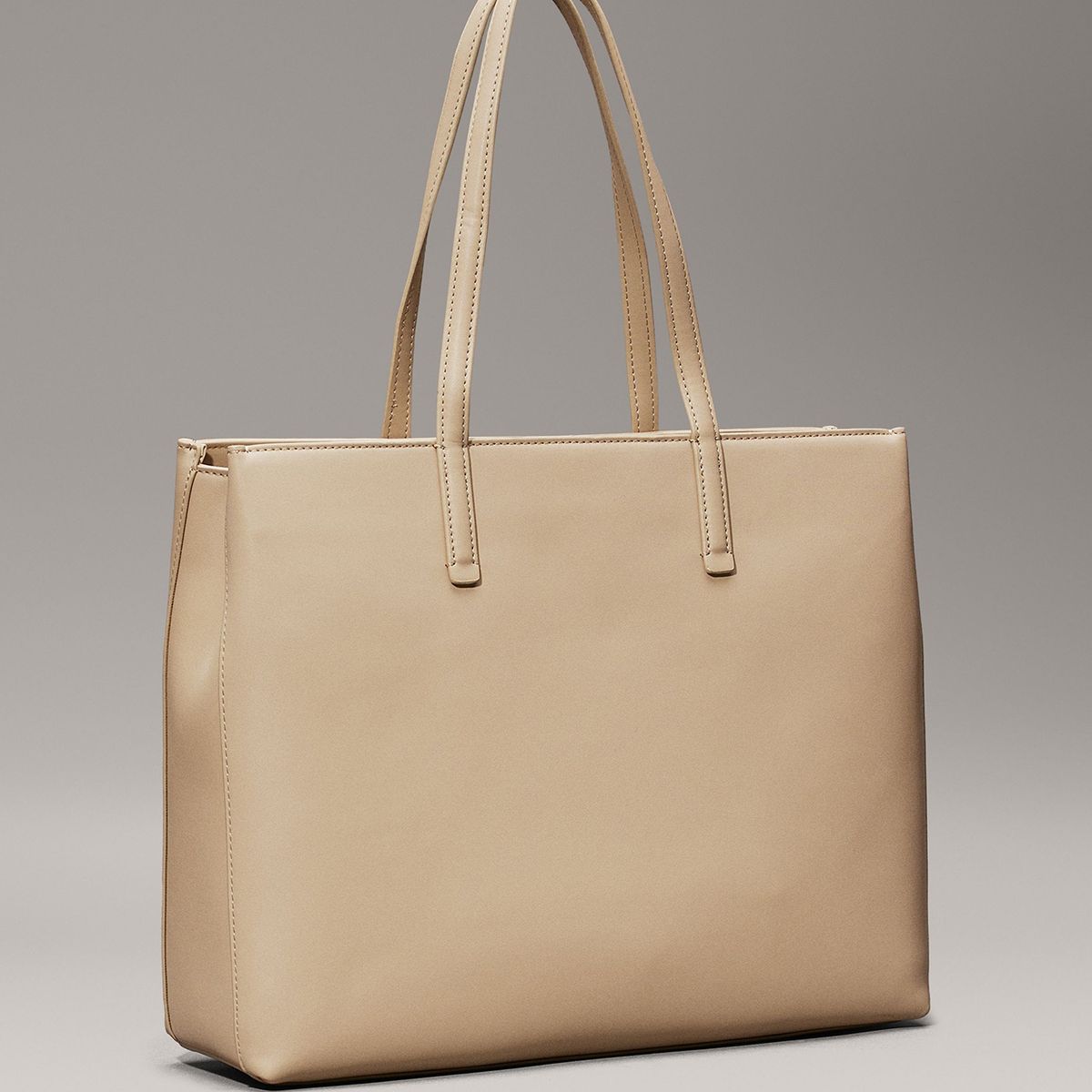CALVIN KLEIN - Cartera Tote CK Must Beige Calvin Klein