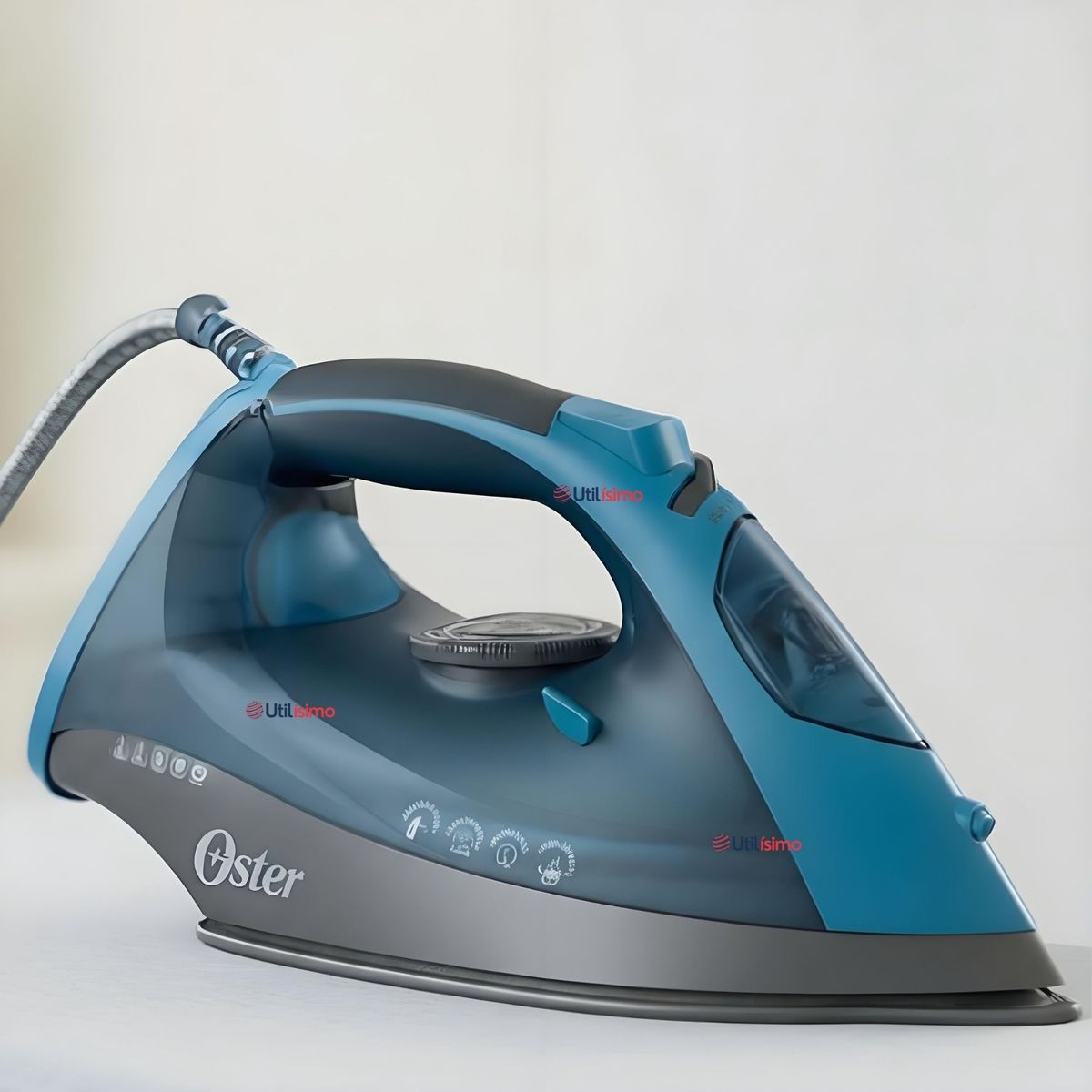 OSTER - Plancha de vapor Oster® con base de cerámica GCSTBS6052