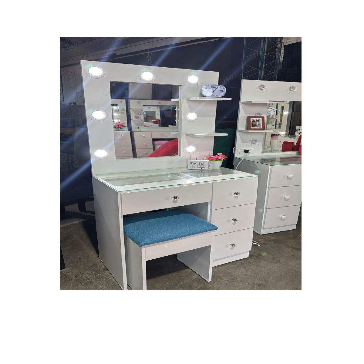 GENERICO - TOCADOR CON LUCES ESTILO HOLLYWOOD