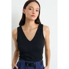 IO - Polera Lisa Mujer Negro