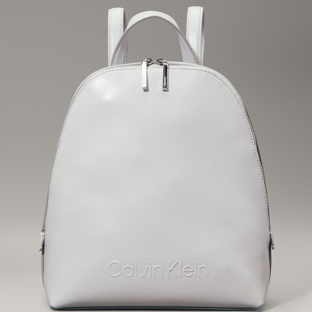 CALVIN KLEIN - Mochila Embossed Calvin Gris Calvin Klein