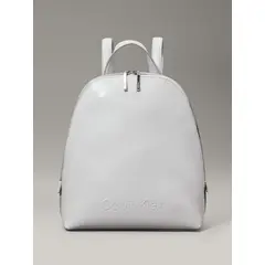 CALVIN KLEIN - Mochila Embossed Calvin Gris