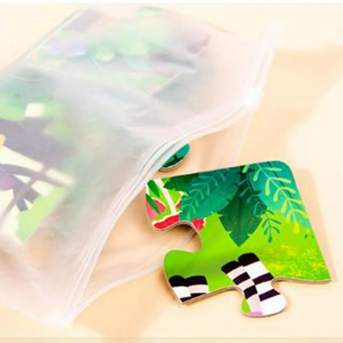 GENERICO - PUZZLE 60 PIEZAS DINOSAURIO