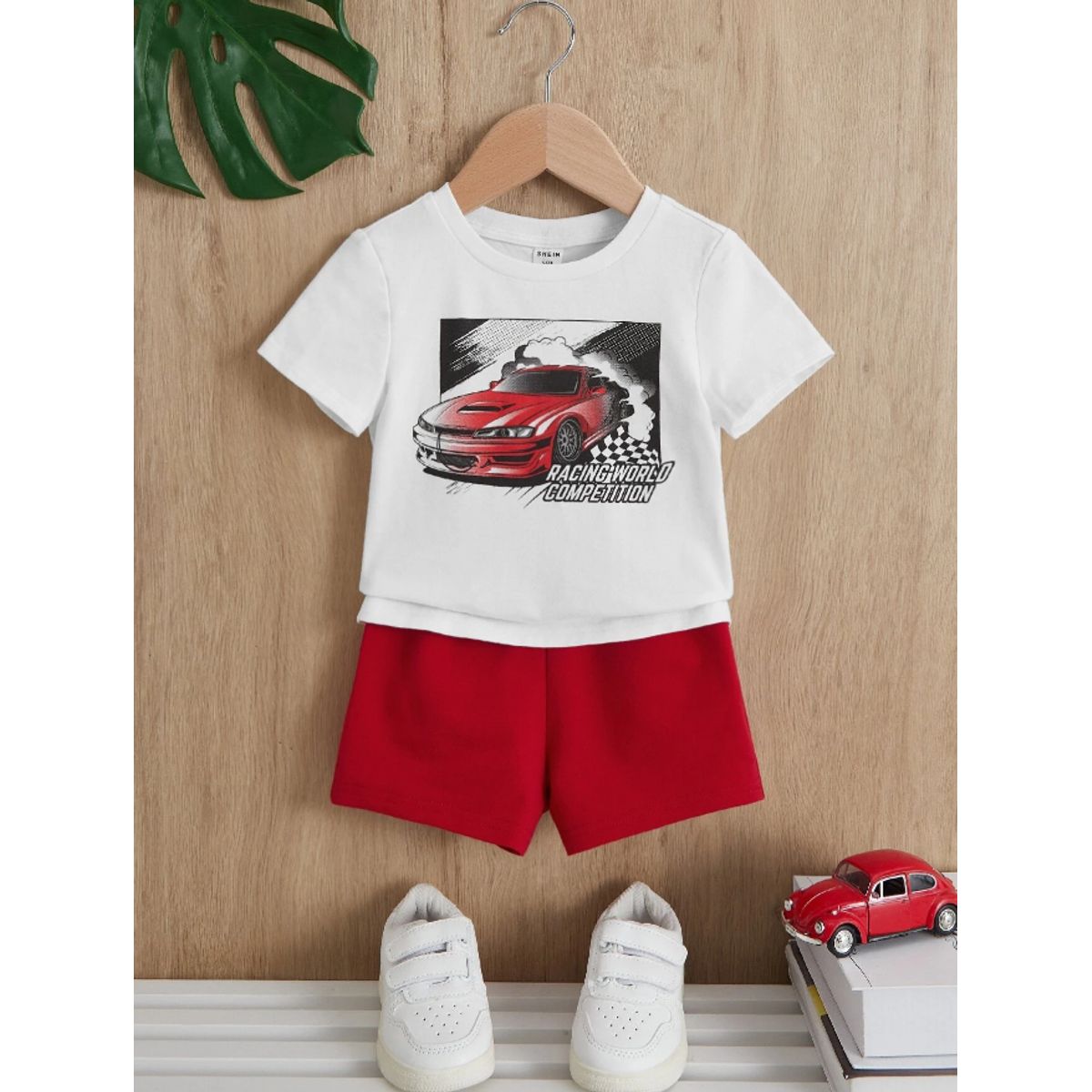 KIRAMA CLOTHING STORE - Set rojo “Racing Sport” de camiseta y shorts para chicos